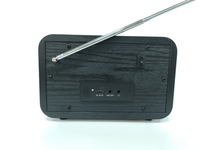 DB-336 ahşap dijital alarmlı saat saat DAB radyo Internet radyo 2.4 "renkli ekran dahili şarj edilebilir pil (2000mAh) dahili