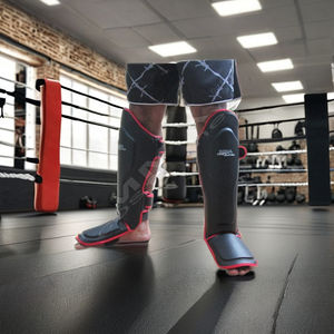 Protectores de Espinillas de Piel Sintética PU para Muay Thai, Color Negro y Rojo, Venta al Por Mayor |   Protectores de Espalda de Pierna para Kickboxing y MMA con Logotipo Personalizado |   OEM ODM - Product Image 1