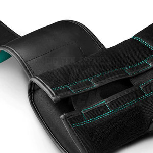 Gants de boxe en cuir professionnels pour hommes et femmes avec un design durable et un ajustement sécurisé pour l'entraînement et la pratique - Product Image 2