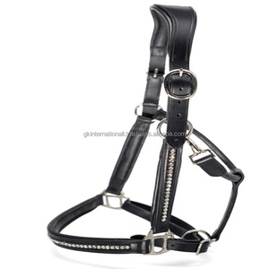 Halter de cheval en cuir de conception anatomique rembourré doux fait à la main robuste avec des cristaux bling chaîne licou de course de chevaux toutes les tailles - Product Image 4