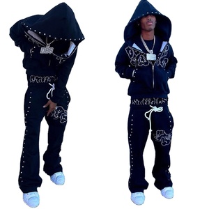 Ensemble de survêtement décontracté avec strass pour tous les jours, comprenant un sweat à capuche et un pantalon de jogging brillants - Product Image 1