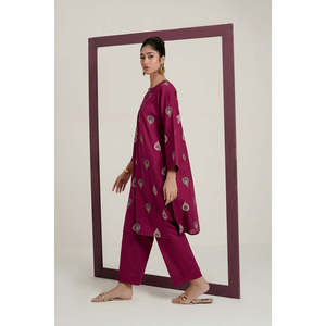 Ensemble de sport marron à imprimé croisé en slub, col asymétrique, manches trois quarts, coupe ample, taille XS, collection automne - Product Image 3