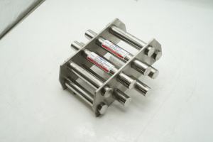Separador Magnético de Rejilla 4S8702-CS para Líneas de Procesamiento de Plástico – Rejilla de Neodimio de Alta Intensidad para Tolvas y Silos - Product Image 4