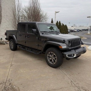 Jeep Gladiator Sport 2024 Usado en Excelentes Condiciones - Product Image 1