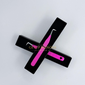 Pince à épiler professionnelle pour extensions de cils Getup Brosons Impex en acier inoxydable, à 90 degrés, rose vif, avec revêtement en poudre - Product Image 1