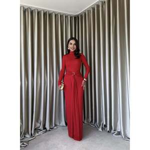Robe longue en tissu scuba rouge pour femme missJANELL, élégante robe moulante en mélange de polyester et de lycra pour occasions formelles et décontractées - Product Image 3