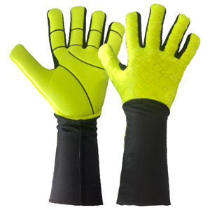 À prix raisonnable Nouveau style Produit Équipement de sport PU Cuir Imperméable Pour cent Gants de gardien de but PAR AMAZING INDUSTRIES - Product Image 1