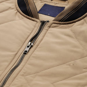 Blouson aviateur d'hiver à coupe étroite pour hommes, col montant enduit imperméable, longue longueur avec épaisseur fine et légère pour les saisons froides - Product Image 2