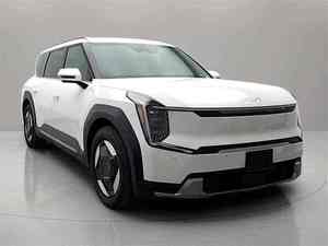 Usado 2024 EV9 Wind AWD Asientos de Cuero Volante a la Izquierda Cámara Trasera Excelente Estado Sin Accidentes - Product Image 5