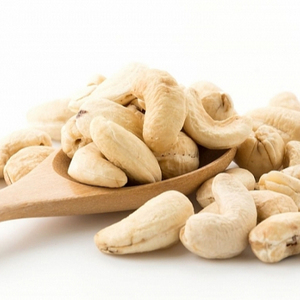 Noix de qualité supérieure 100% naturelles, amandes en noyau non salées, noix de cajou et amandes, en-cas en gros - Product Image 1