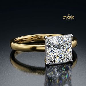 Anillo de Compromiso Solitario con Corte Princesa en Oro de 18K, Anillo de Joyería Nupcial de Lujo con Corte Cuadrado - Product Image 4