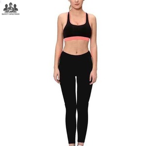 Conjunto Deportivo de 2 Piezas con Leggings de Yoga de Punto Sin Costuras con Logotipo Frontal, Transpirable y Ecológico para Mujer - Product Image 4