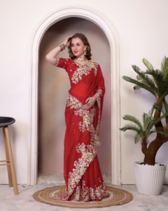 Saree de fête avec broderie lourde Multi Treads, codage et paillettes - Product Image 3