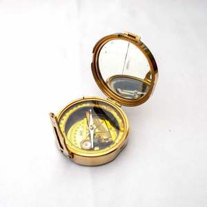 Boussole nautique en laiton rustique, chercheur de direction maritime, décoration de navigation côtière, objet de collection - Product Image 3