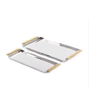 Décor de Noël Plateaux de service en métal faits à la main Plateaux de luxe faits à la main Décor de table Plateaux de pièce maîtresse Vente chaude Arrivée chaude - Product Image 5