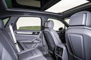2023 d'occasion Pors ...... che Cayenne Platinum - Product Image 3