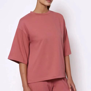 Camiseta de Verano para Mujer, Holgada, Transpirable, 100% Algodón, con Etiqueta y Logotipo Personalizados, Alta Calidad, MOQ Bajo, Venta al Por Mayor - Product Image 3