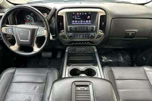 Pick-up Denali Premium 2023 d'occasion, moteur V8, caractéristiques de sécurité avancées, parfait pour le travail, fourni du Japon - Product Image 3