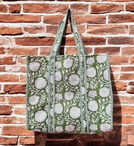 Bolsa de Mano Larga Acolchada de Algodón con Rayas, Hecha a Mano en India para Mujer, con Cierre de Cremallera y Correa para el Hombro para Viajes - Product Image 2