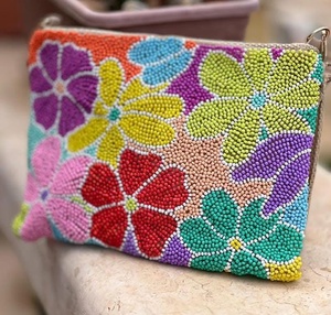 กระเป๋าคลัทช์ลูกปัดทำด้วยมือลายดอกไม้กระเป๋าคลัทช์ลูกปัดแดฟโฟดิลกระเป๋าปาร์ตี้ตอนเย็นพร้อมเชือกของขวัญสำหรับเธอกระเป๋าแต่งงานเจ้าสาว - Product Image 1