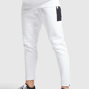 2025 Venta al por mayor Último conjunto de chándal de algodón para hombre con logotipo personalizado | Chaqueta con capucha para hombre y pantalones chándales - Product Image 3