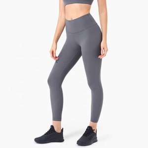 Mallas de Yoga de cintura alta para mujer, nuevos diseños, ropa de gimnasio de punto transpirable con logotipo de sublimación, mallas de fitness personalizadas - Product Image 1