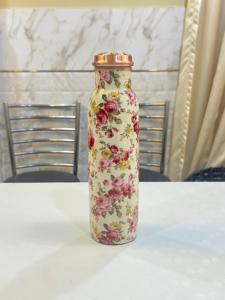 Eco-Friendly Curved Copper Hammered Glossy <b>Water</b> <b>Bottle</b> <b>BPA</b>-<b>Free</b> With Lid for Camping Outdoor Drinkware Directly Boiling <b>Water</b> - Product Image 5