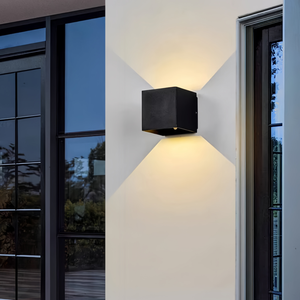 Diseño <span class=keywords><strong>de</strong></span> cubo recargable USB arriba y abajo lámpara <span class=keywords><strong>de</strong></span> pared <span class=keywords><strong>de</strong></span> instalación magnética <span class=keywords><strong>de</strong></span> aleación <span class=keywords><strong>de</strong></span> aluminio grueso para escalera <span class=keywords><strong>de</strong></span> pasillo <span class=keywords><strong>de</strong></span> dormitorio - Product Image 1