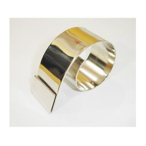 Latón Forma en espiral Niquelado Diseñador elegante Precio barato Mesa DE BODA Centro de mesa Servilletero Anillo Servilletero en espiral Premium - Product Image 1