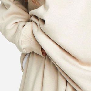 Sudadera de Mujer de Color Sólido con Diseño de Logotipo Personalizable, Diseño Transpirable a Precio Económico para Invierno, Servicio OEM - Product Image 3