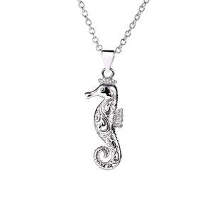 Collana Artigianale a Forma di Cavalluccio Marino in Oro 14K e 18K, Placcata in Rodio, Argento Sterling con Zirconi, Opale, Diamanti e Perle per Fidanzamento - Product Image 1