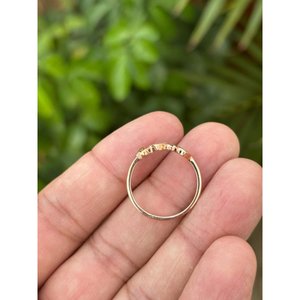 Anillo de Plata 925 con Diseño de Amor y Cristales Elegantes - Product Image 4