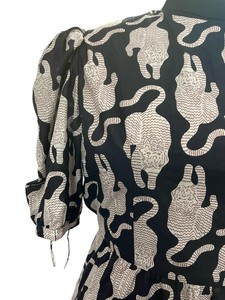 Vestido de algodón de Tigre Blanco estampado a mano de alta calidad para mujer, estilo bohemio e indio con estilo audaz directamente del fabricante - Product Image 3