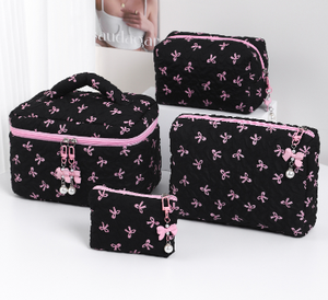 Ruban Sacs à cosmétiques matelassés avec breloque de sac - Product Image 4