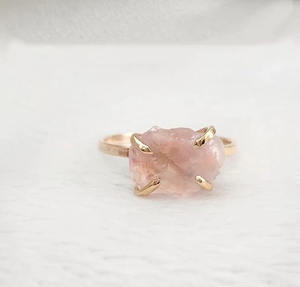 Anillo de Morganita en Bruto, Plata de Ley 925, Banda Minimalista, Engaste de Oro, Diseño Moderno y Personalizado, Anillo de Compromiso para Mujer - Product Image 1