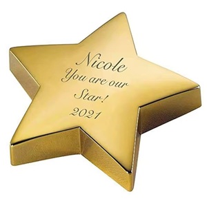 Prensapapeles Multifuncional Vintage de Latón Sólido Dorado Metálico Ecológico en Forma de Estrella, Hecho a Mano, Decoración de Mesa para Hogar y Oficina - Product Image 4