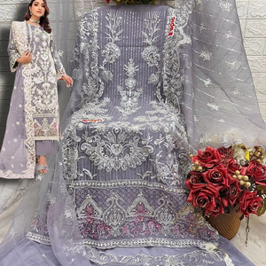 "Luxe d'hiver: Organza Shalwar Kameez avec travail de perles, filet Dupatta et intérieur confortable de Santoon." - Product Image 1
