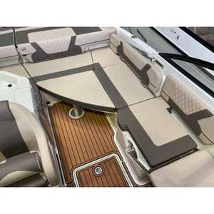 Lancha Motora Bayliner VR6COB 2025 con 1 Motor de 225-250 CV, Dimensiones 6.84x2.45m - Product Image 3