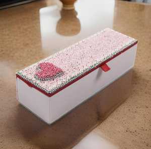 Boîte cadeau en forme de cœur avec perles de luxe |   Boîte à souvenirs décorative en velours/tissu |   Emballage de bijoux pour la Saint-Valentin - Product Image 6