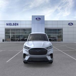 Ford Mustang Mach-E GT AWD Active SUV 2025 Usado en Excelentes Condiciones - Product Image 1