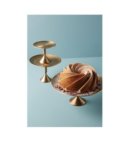 Présentoir à gâteaux en métal de charme rustique avec large dessus rond et base artistique faite à la main pour une fête de boulangerie ou une utilisation festive - Product Image 4
