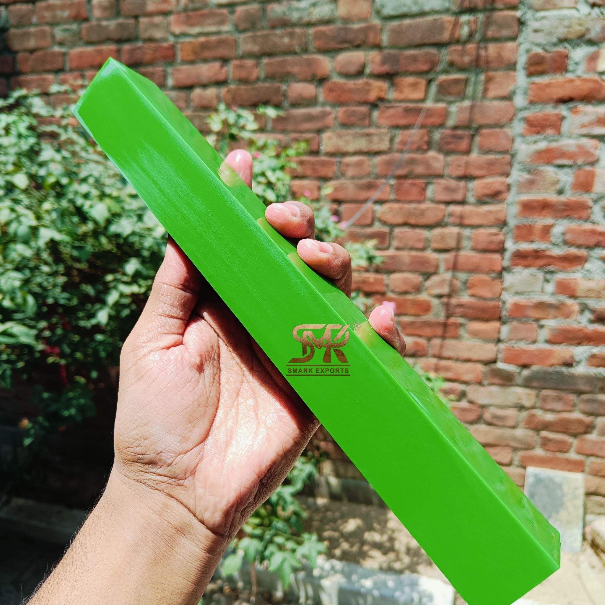 สีเขียว