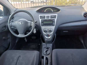 Usado 2007 T * oyota Yaris - Product Image 4