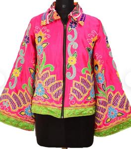 เสื้อแจ็กเก็ตสไตล์ Boho Banjara สำหรับผู้หญิงประดับด้วยลูกปัดและกระดุมแบบวินเทจเป็นมิตรต่อสิ่งแวดล้อม - Product Image 4