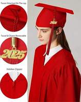 Robes de graduation classiques pour adultes en gros, robes de graduation universitaires mates avec chapeau, glands et breloque de l'année