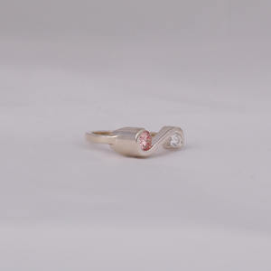 Anillo de Compromiso de Oro Sólido de 14 Quilates EF con Diamante Cultivado en Laboratorio de 0.40 CT, Engaste de Bisel, Estilo Clásico y Moderno, Chapado en Oro Sólido, Certificado IGI - Product Image 5
