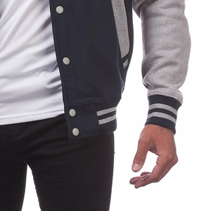 Wholesale Custom Heavyweight <b>Woolen</b> Vintage Varsity Jacket Full Sleeves Men New Fashion CollegeBaseballjacket for men - Product Image 4