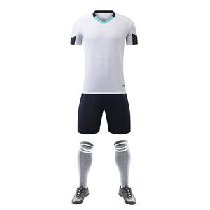 Conjunto de camiseta de fútbol de secado rápido, uniforme de camiseta de fútbol de Inglaterra sublimado personalizado, ropa de rendimiento para clima húmedo de alta calidad - Product Image 6