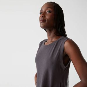 Haut court en coton décontracté pour femme-Tissu doux et respirant, idéal pour un usage quotidien et des tenues décontractées - Product Image 4