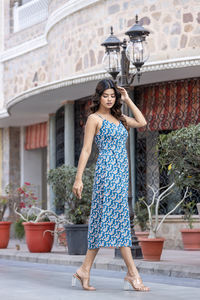 Vestido de verano de rayón 100%, hechos a mano estampado floral ecológico con motivos étnicos, vestido informal transpirable para uso diario - Product Image 3